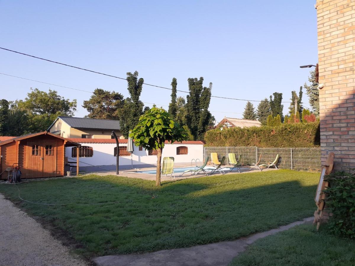 Lisztes Apartman Zamardi Luaran gambar